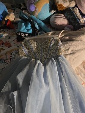 Light Blue Sequin Tulle Prom Dress Only Worn A Couple Of Times - Brand:nox